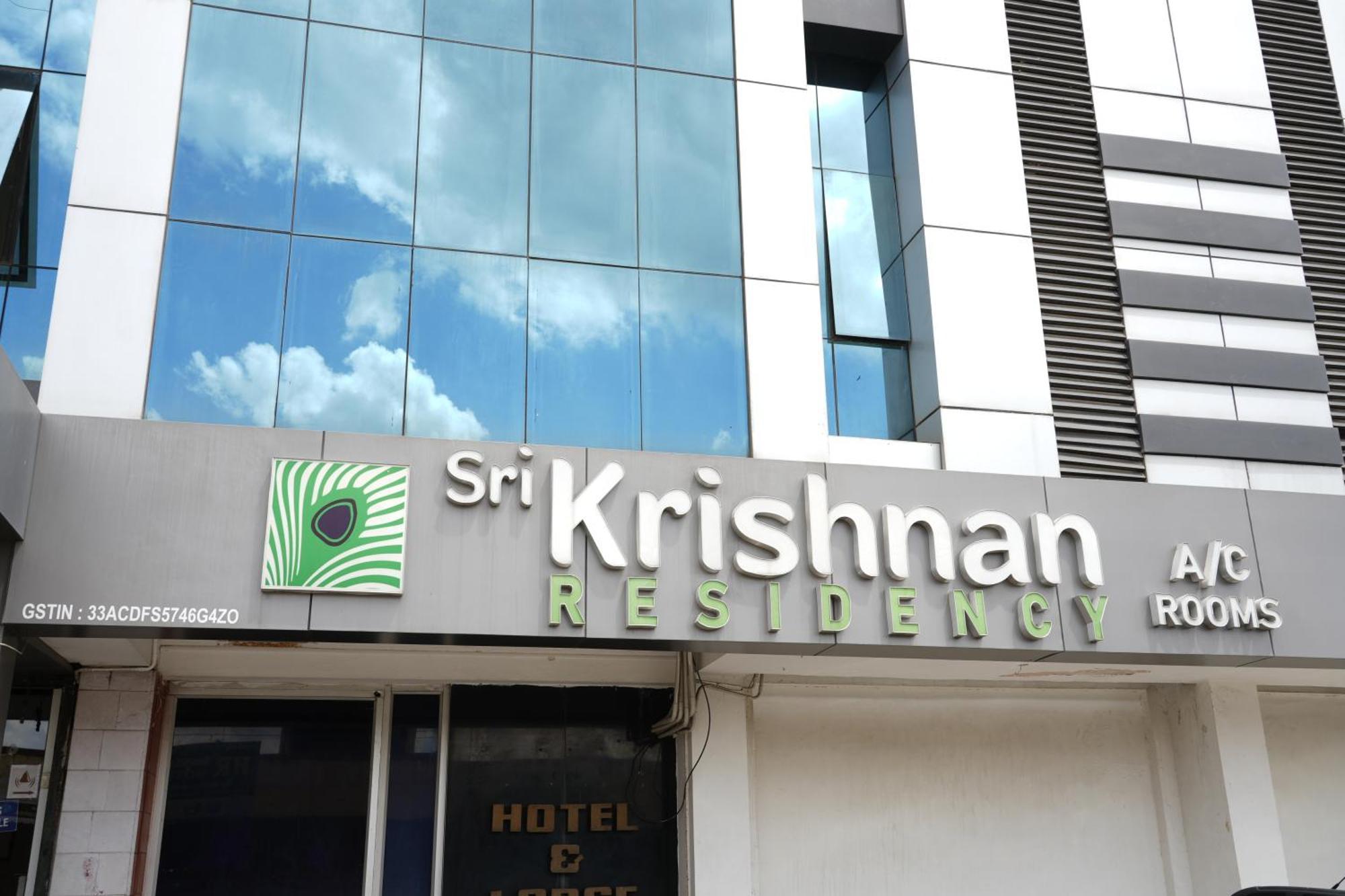 Hotel Sri Krishnan Residency à Pollāchi Extérieur photo